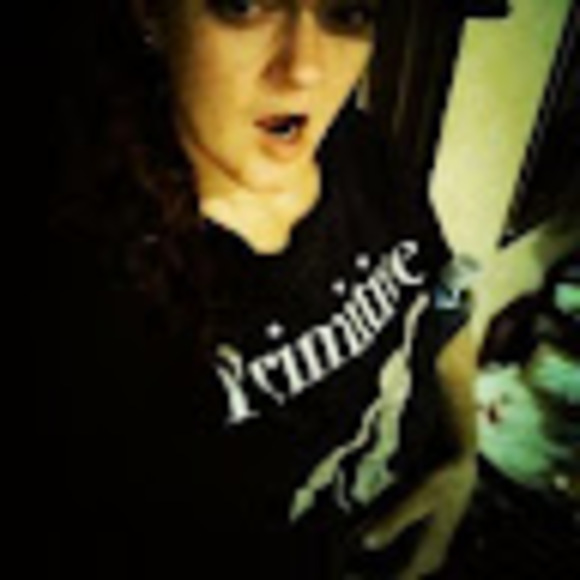 Meet your Posher, Katherine - Picture 1 of 1